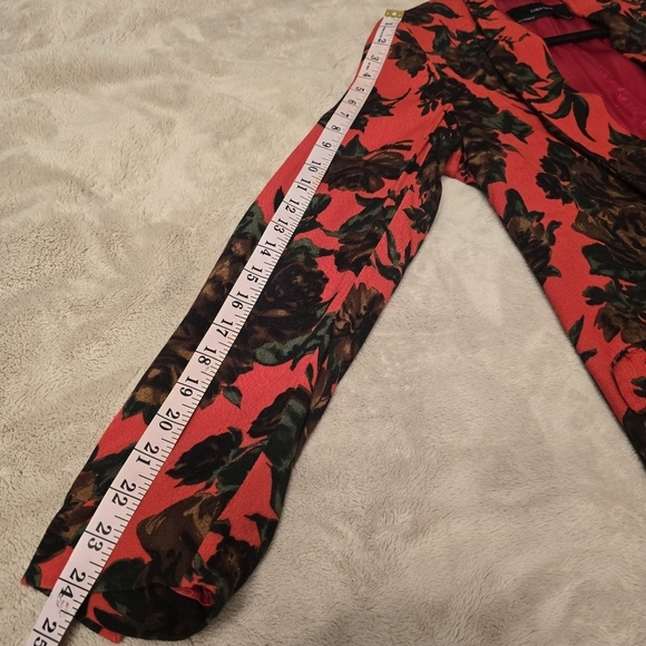 Women’s Red Black Oversized Floral M Open Front Relaxed Work to Weekend Blazer - Picture 12 of 12